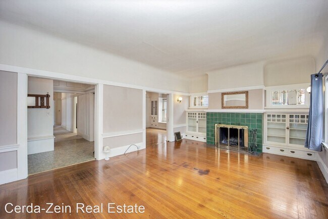 Building Photo - 1545 Verdi St