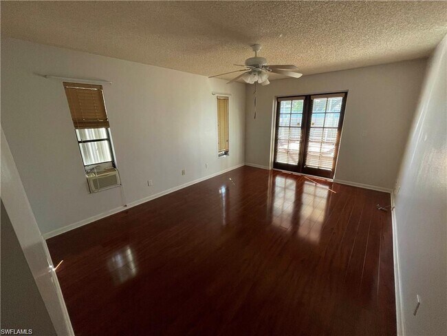 Foto del edificio - 1716 SE 6th St
