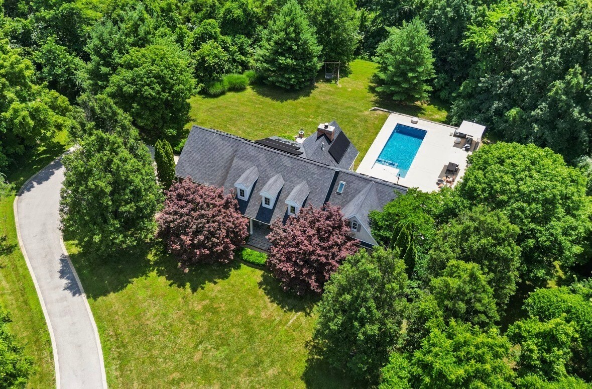 Foto principal - 233 Forest Ct