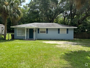 Building Photo - 4815 SW 46th St