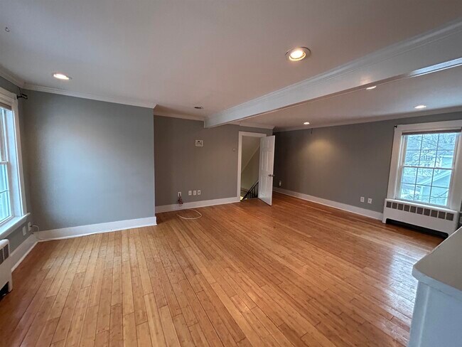 Building Photo - 44-46 Winter St