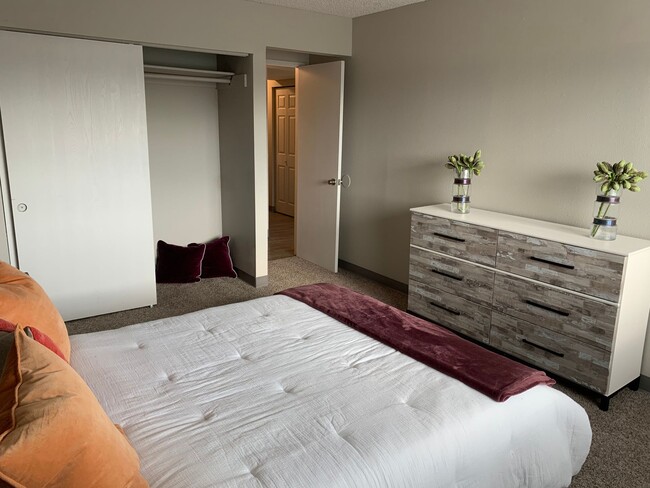 Foto del edificio - Multi-family Apartment Community
