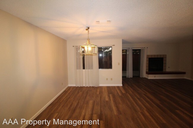 Building Photo - 3 br, 2.5 bath House - 126 Via Cabrera Ln