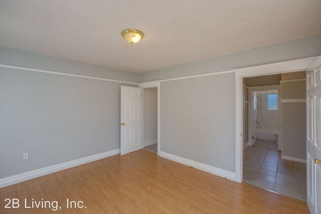 Building Photo - 2674 Sacramento St