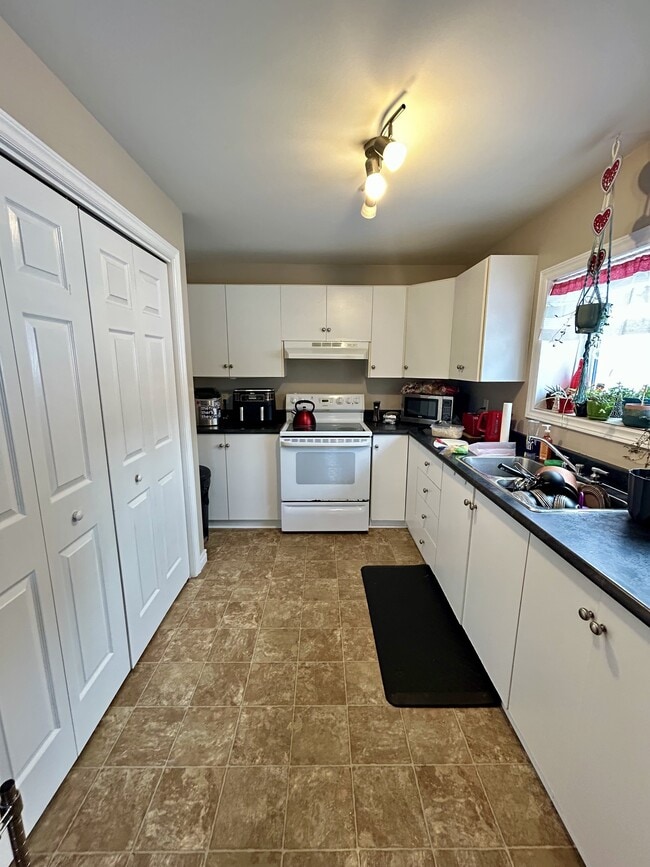 Photo du bâtiment - 519 Southside Rd