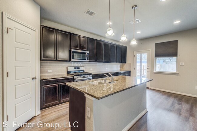 Foto del edificio - 3 br, 2.5 bath House - 12934 Renley Crest
