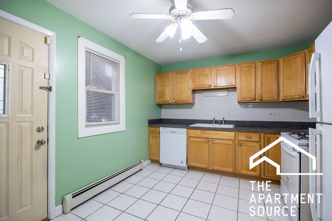 Foto del edificio - 1643 W Sherwin Ave