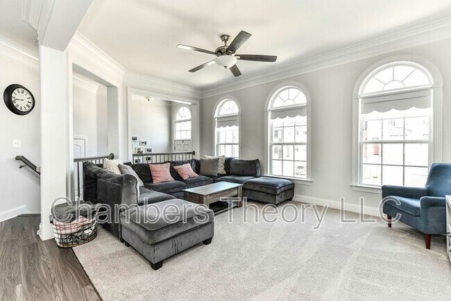 Building Photo - 15390 Ballerina Lp