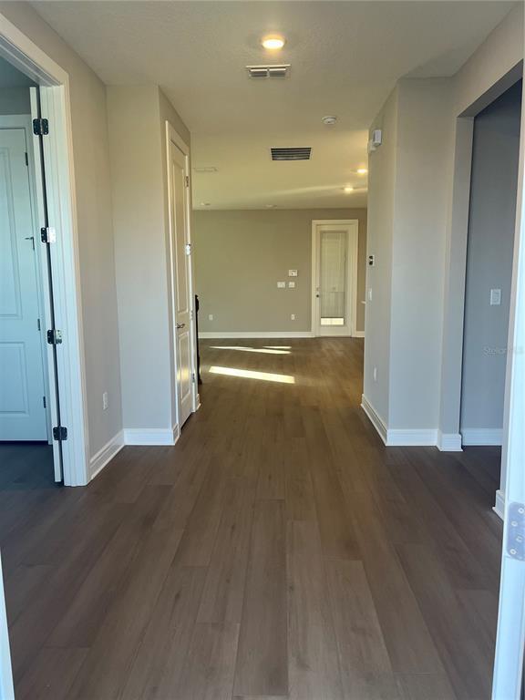 Foto del edificio - 3012 Polaris Dr