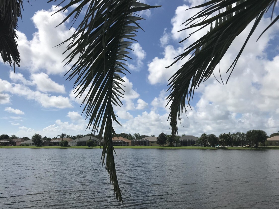 Foto principal - 1524 Knoll Ridge Dr