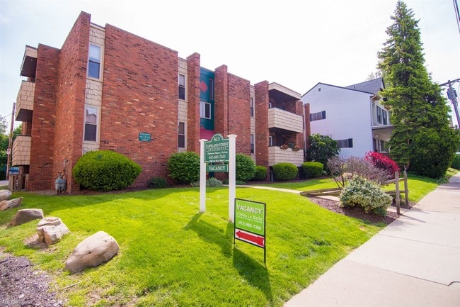 Building Photo - 613 Copeland St