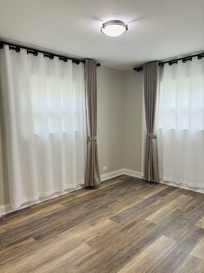 Luxurious Custom Drapes - 506 Forest Ave
