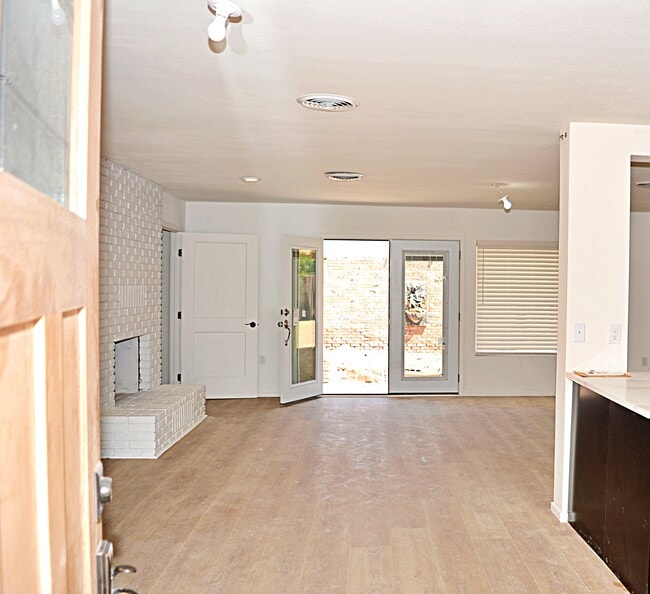 Building Photo - 2521 Harvard Ave