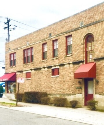 Building Photo - 6026 Ridge Ave