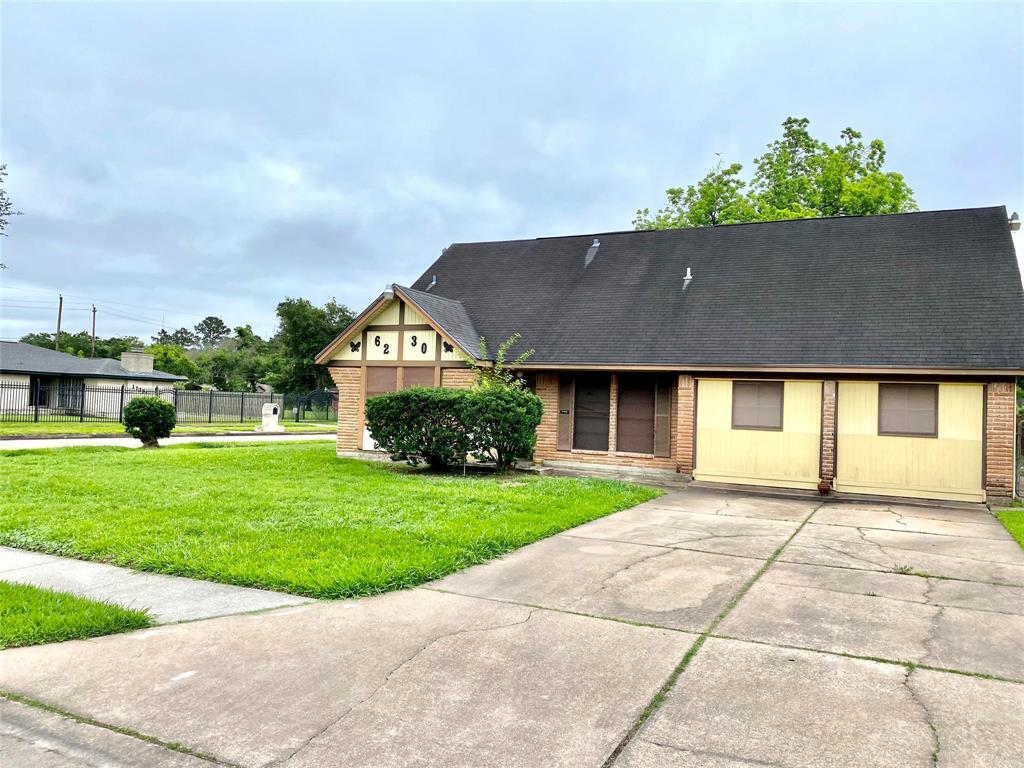 Primary Photo - 6230 Standing Oaks Dr