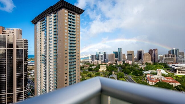 Building Photo - 1 Bdrm / 1 Bath condo with (2) AC (801 SOU...