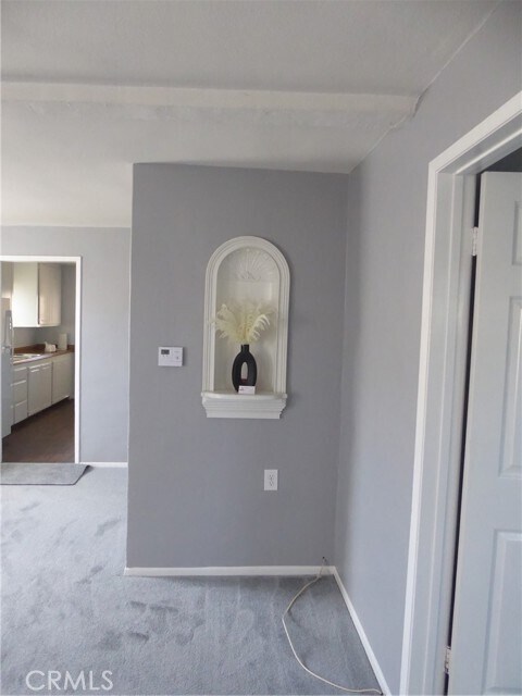 Foto del edificio - 862 E H St