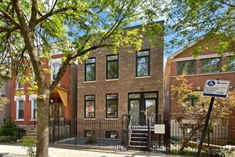 Building Photo - 2121 W Ohio St