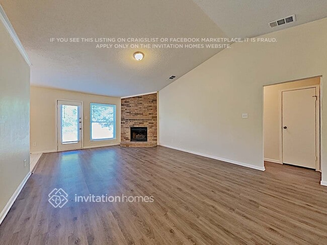 Building Photo - 5345 Colonial Dr