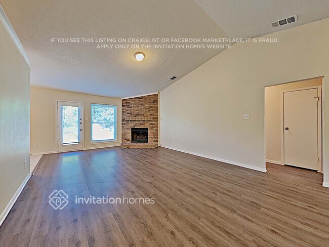 Foto del edificio - 5345 Colonial Dr