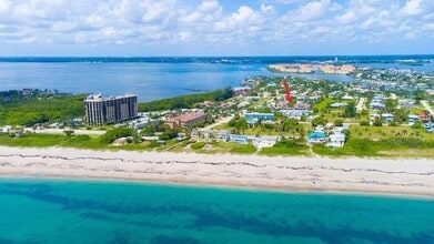 Building Photo - 1772 Gulfstream Ave