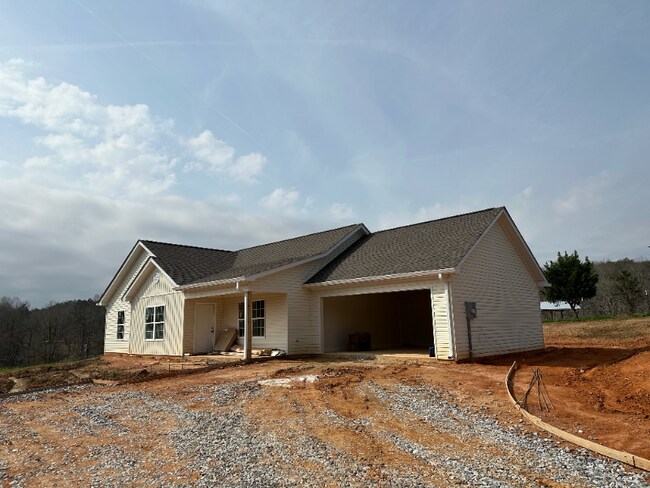 Building Photo - 70 Ernest Way