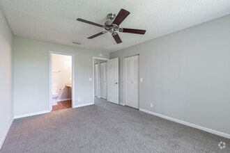 1BR, 1BA - 900SF - Breakers Premium - Bedroom - Coral Falls