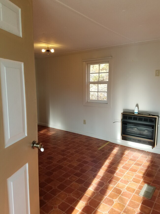 3875 Old Fort Sugar Hill Rd, Old Fort, NC 28762 House Rental in Old