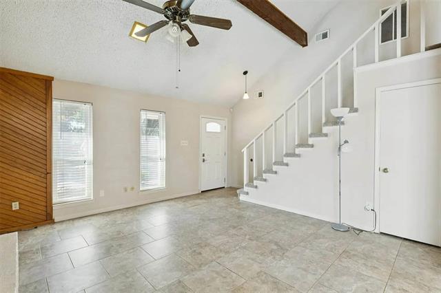 Foto del edificio - 904 Rusk Dr