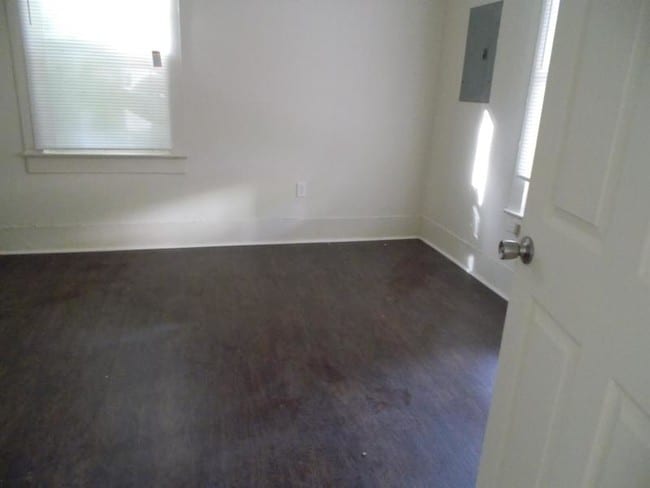 Building Photo - 237 S Heber St