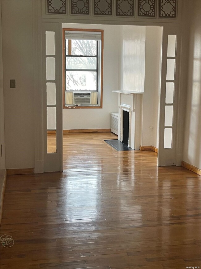 Building Photo - 754 MacDonough St