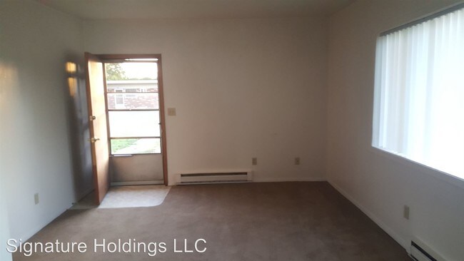 Building Photo - 7814 E Indiana Ave