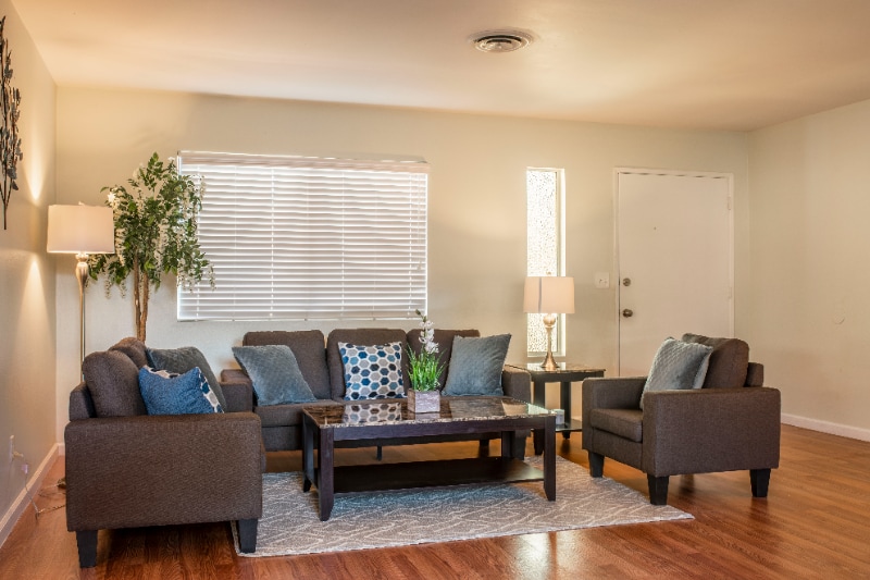 Foto principal - 4225 Parkwood Ct