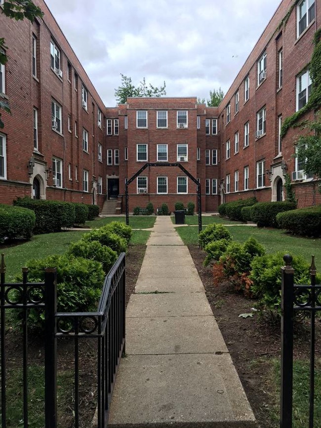 Westmore Apts