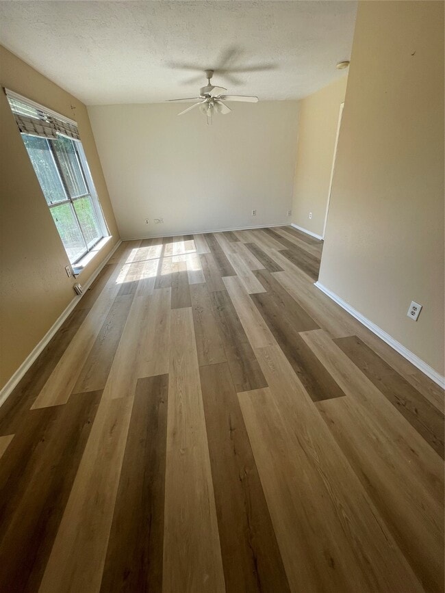 Building Photo - 3246 Bolton Gardens Dr