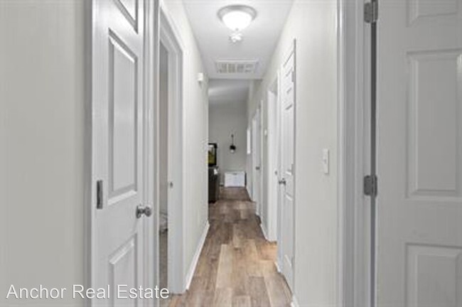Foto del edificio - 3 br, 2 bath House - 104 Avon Drive
