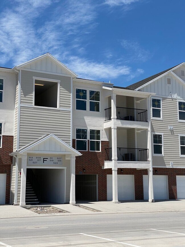 Building Photo - 515 N 310 W
