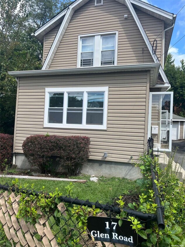 Primary Photo - 17 Glen Rd