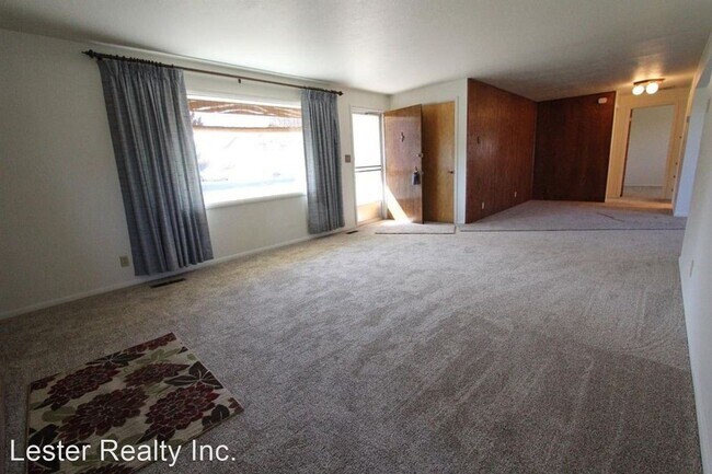 Building Photo - 2 br, 2 bath House - 1117 Laurel Street