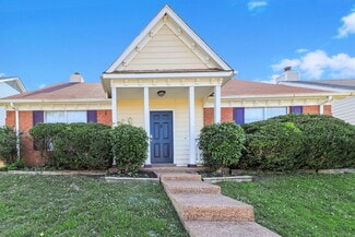 Building Photo - 1643 Dexter Ln
