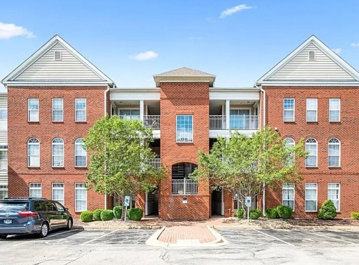 Foto principal - 3 Bedroom Condo in Urbana