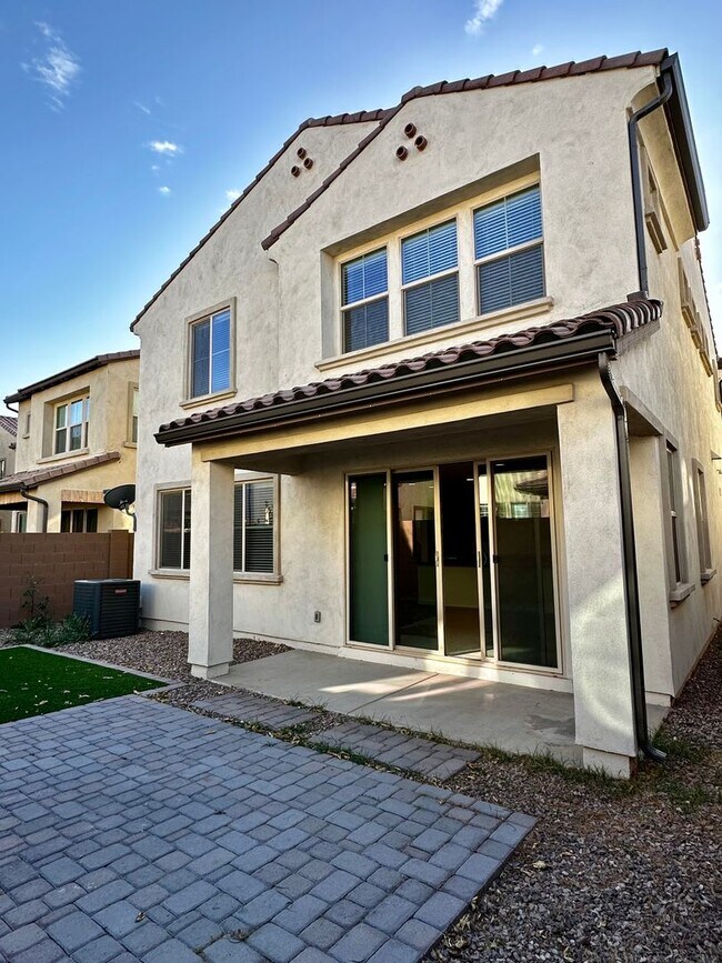 Building Photo - 1703 S Wallrade Ln