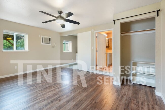 Foto del edificio - 1531 Virginia Ave