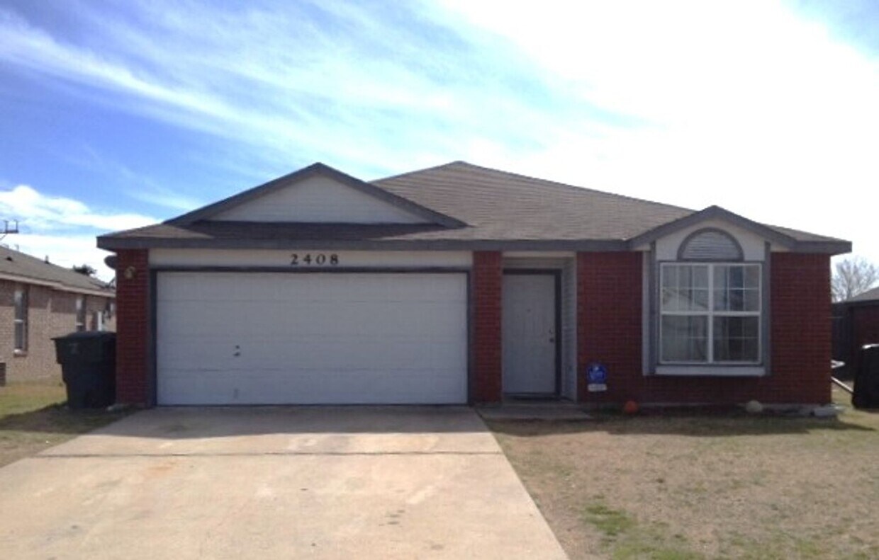 Primary Photo - 2408 Thoroughbred Dr
