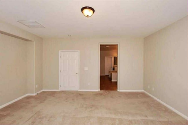 Foto del edificio - 6728 Arrow Hill St