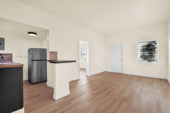 Foto del edificio - 12287 NE 7th Ave