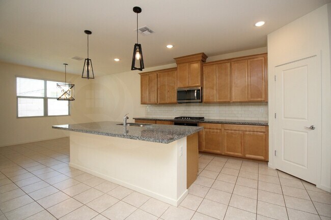 Building Photo - 12330 W Northview Ave