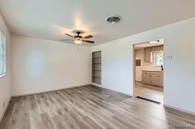 Foto del edificio - 3861 Moore St