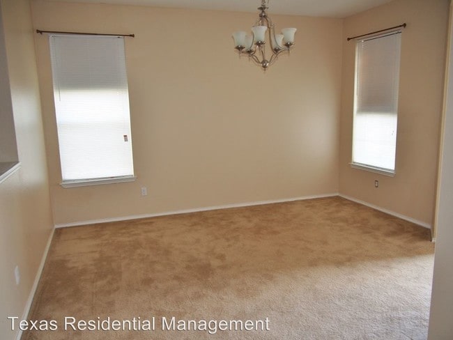 Building Photo - 4 br, 2.5 bath House - 2506 White Moon Dr