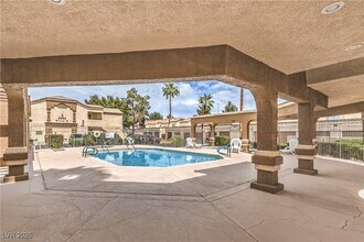 Building Photo - 3660 Renovah St